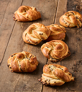 Twisted Bun with Chocolate Chips